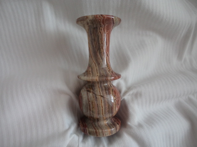 Aragonitová váza